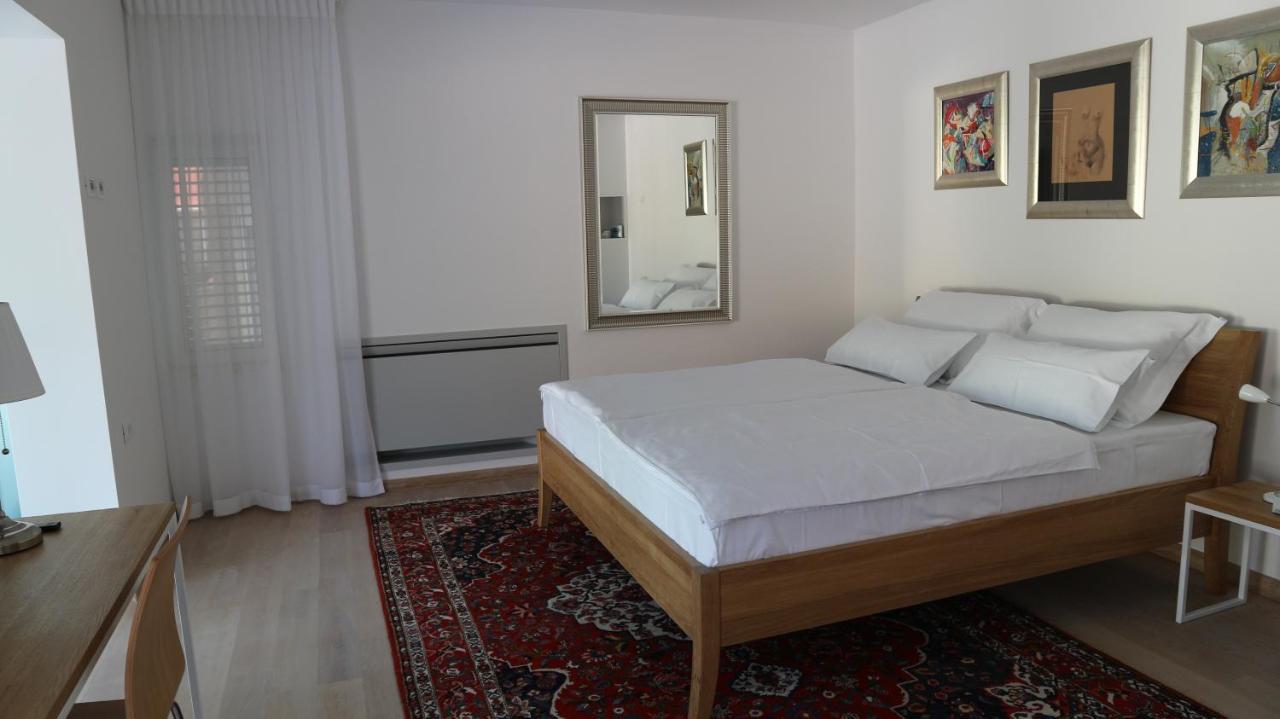 Haus Helga Apartment Rab Town Bagian luar foto