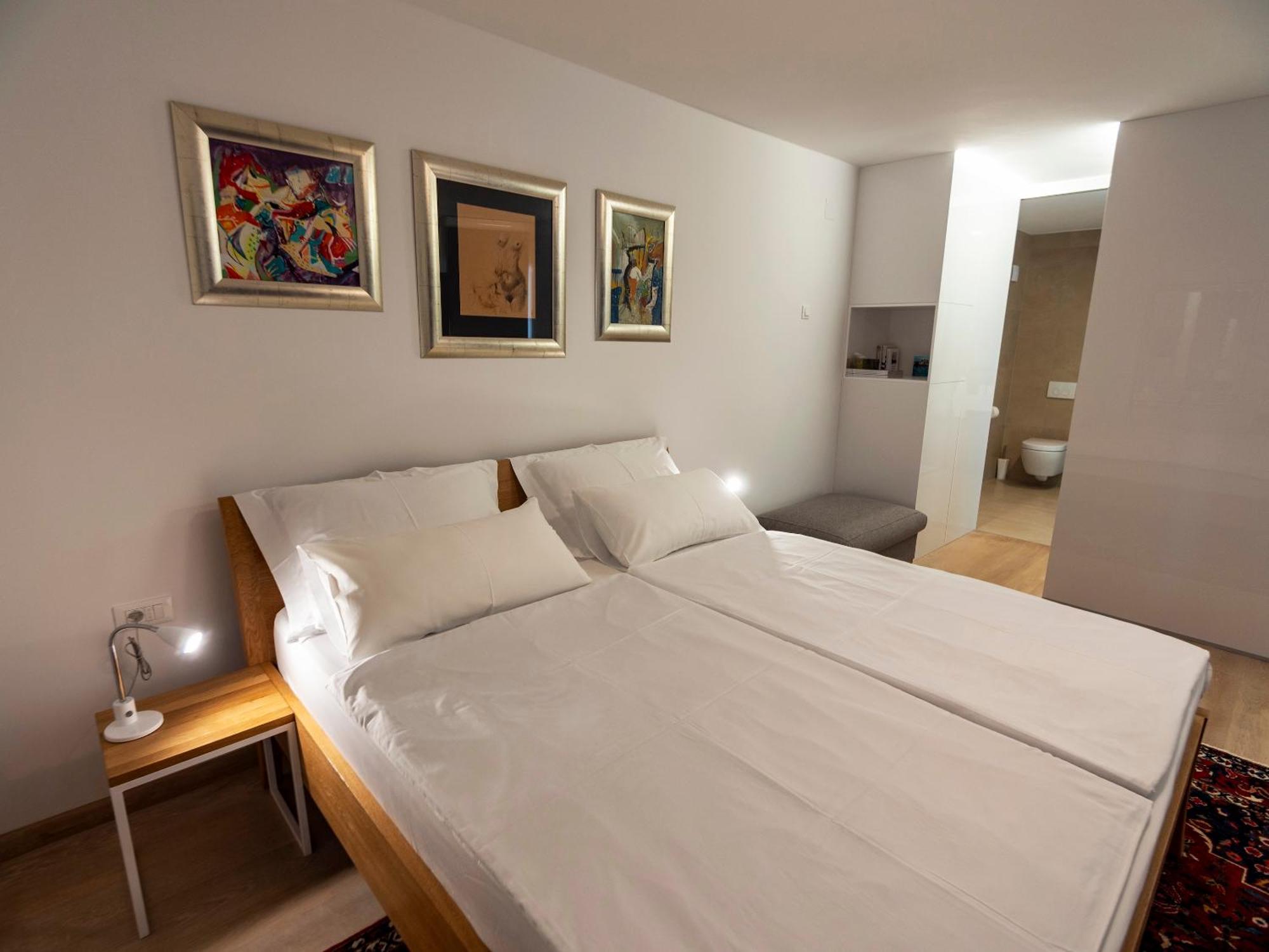 Haus Helga Apartment Rab Town Bagian luar foto