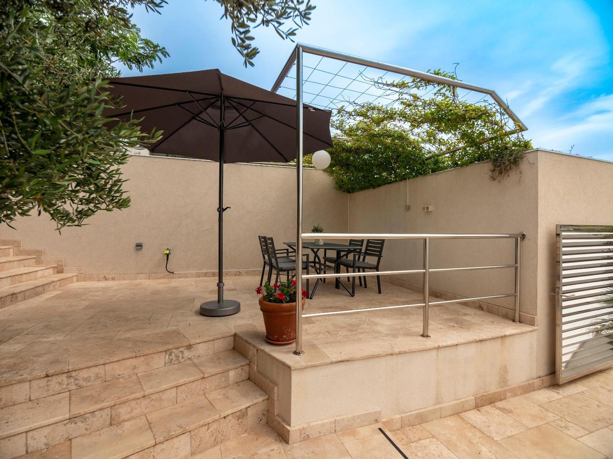 Haus Helga Apartment Rab Town Bagian luar foto