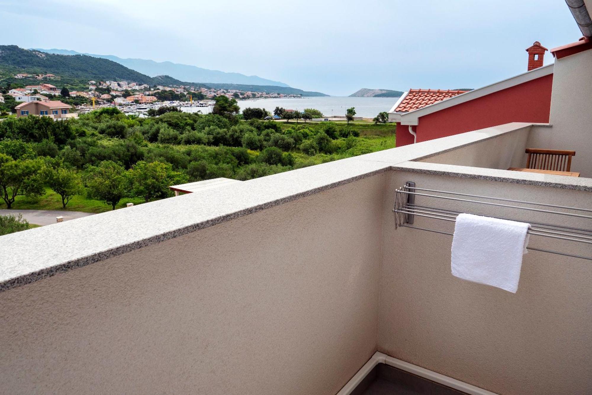 Haus Helga Apartment Rab Town Bagian luar foto