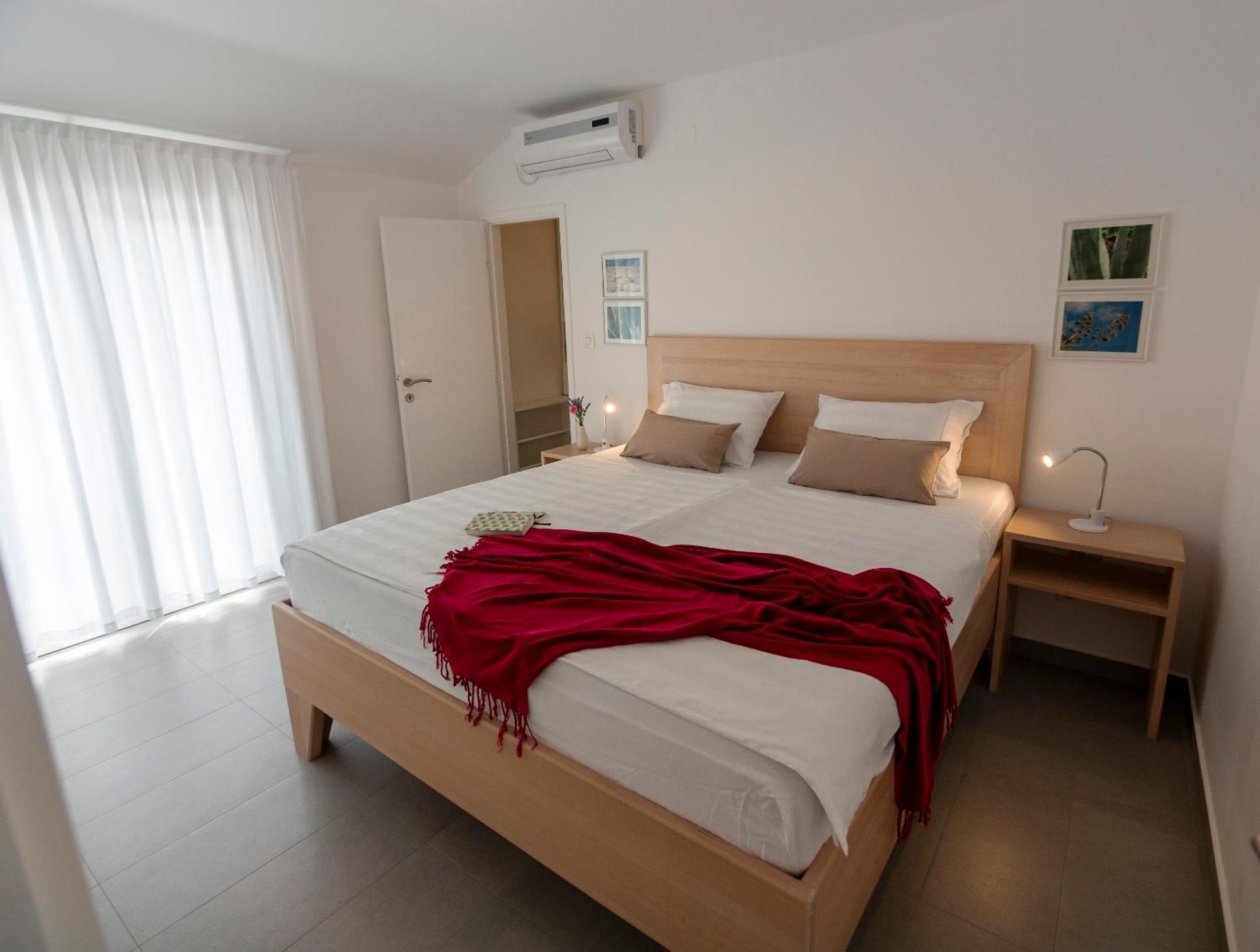 Haus Helga Apartment Rab Town Bagian luar foto