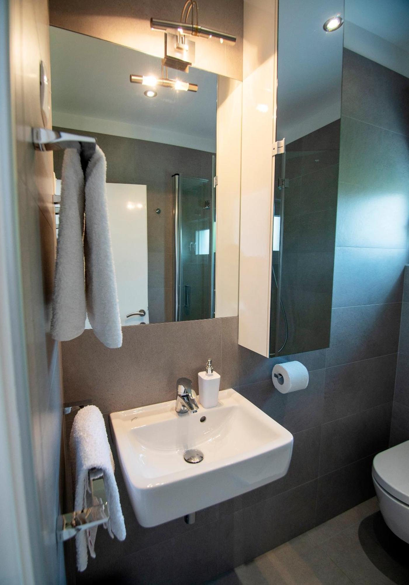 Haus Helga Apartment Rab Town Bagian luar foto