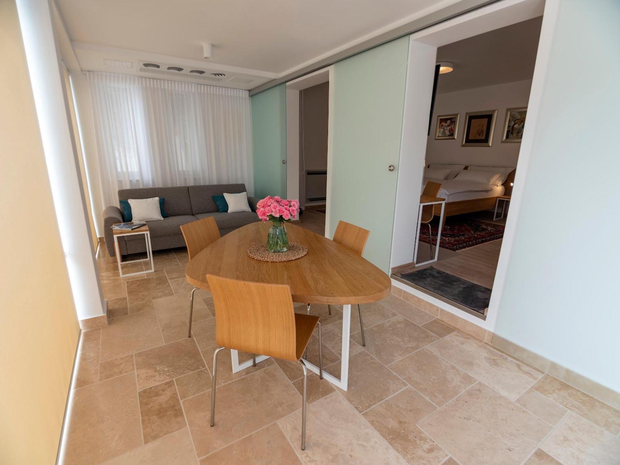 Haus Helga Apartment Rab Town Bagian luar foto